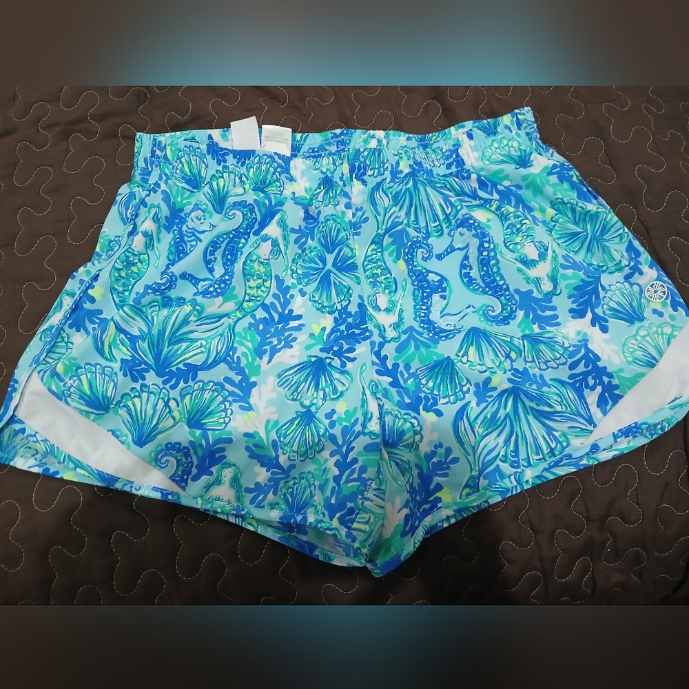 Lilly pullitzer luxletic shorts